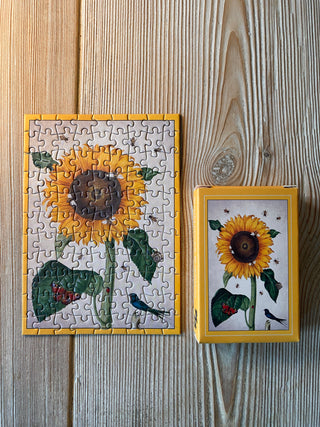 Sunflower Buzzing, ein 99-teiliges Mini-Puzzle von Penny Puzzle