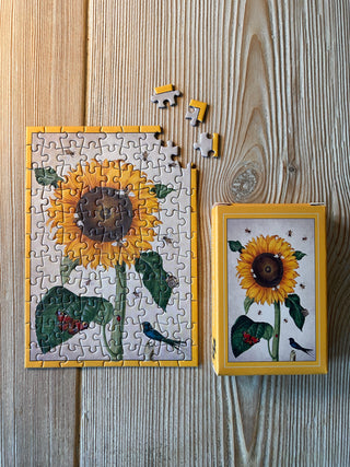 Sunflower Buzzing, ein 99-teiliges Mini-Puzzle von Penny Puzzle