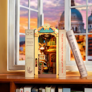 Romantic Venice Book Nook 110 piece 3D puzzle