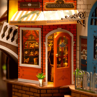 Romantic Venice Book Nook 110 piece 3D puzzle