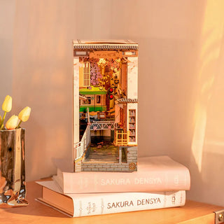 Sakura Densya Book Nook 340 brikker 3D-puslespil